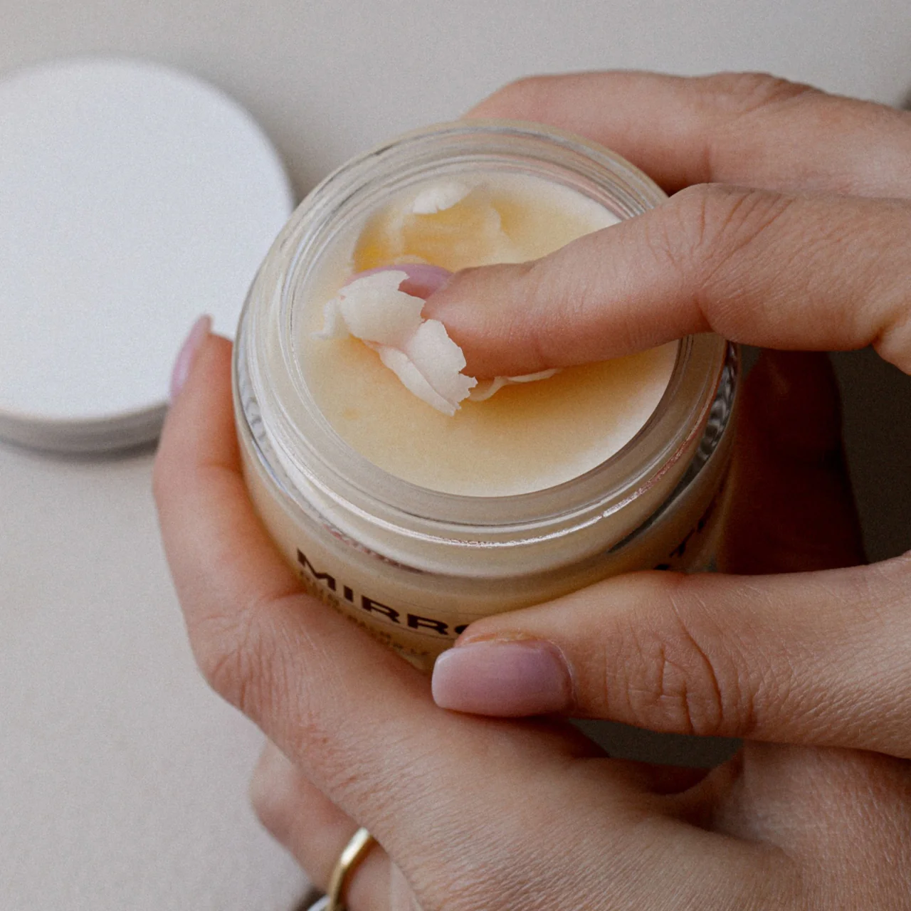 Mirror Water Rub Solid Balm - Image 2